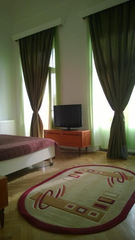 M Central Apartments Cluj-Napoca Quarto foto